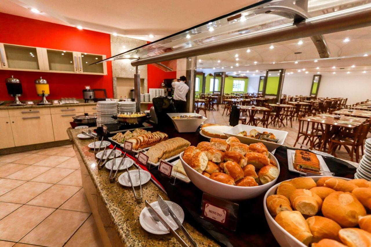 Brasil Express Hotel Balneário Camboriú Buitenkant foto
